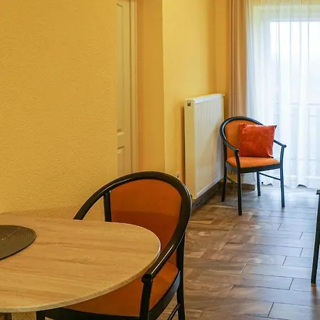 Stunning In W/ 1 Bedrooms Appartamento Hévíz